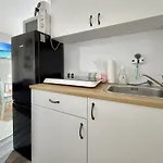 Apartment Group Base Zentrale Fuer Bis Zu 8 Personen Stuttgart