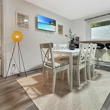 Group Base Zentrale Fuer Bis Zu 8 Personen シュトゥットガルト