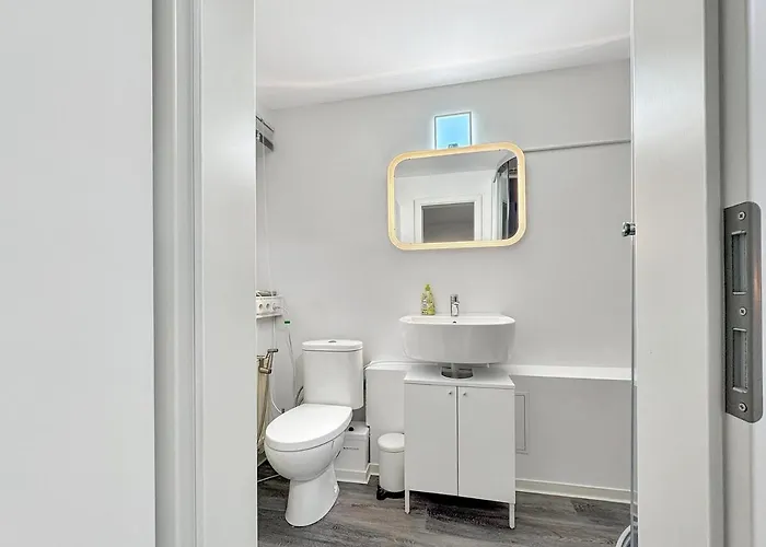 Lejlighed Group Base Zentrale Fuer Bis Zu 8 Personen Stuttgart