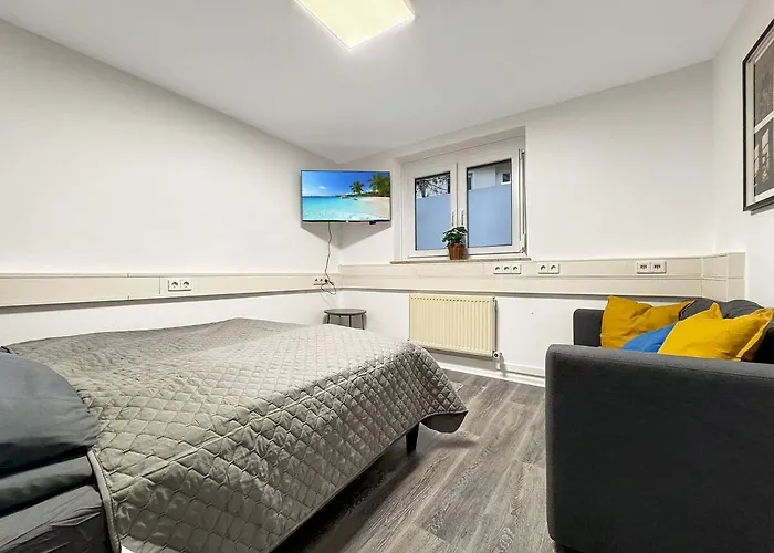 Lejlighed Group Base Zentrale Fuer Bis Zu 8 Personen *