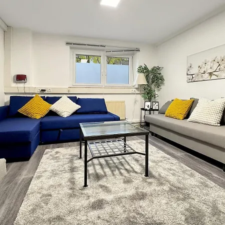 Group Base Zentrale Fuer Bis Zu 8 Personen Estugarda