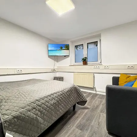Lejlighed Group Base Zentrale Fuer Bis Zu 8 Personen *
