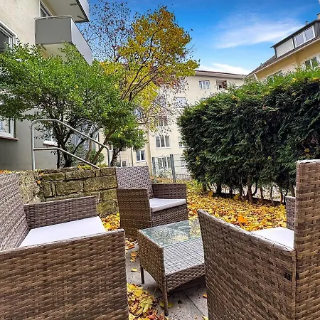 Lejlighed Group Base Zentrale Fuer Bis Zu 8 Personen