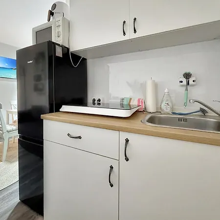 Lejlighed Group Base Zentrale Fuer Bis Zu 8 Personen Stuttgart